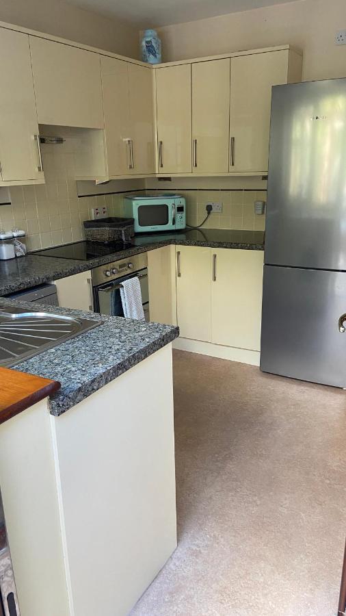 Beautiful Bexhill Cottage With Garden 3 Mins Walk To Beach المظهر الخارجي الصورة