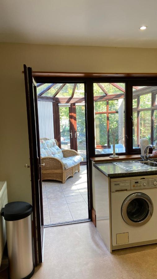 Beautiful Bexhill Cottage With Garden 3 Mins Walk To Beach المظهر الخارجي الصورة