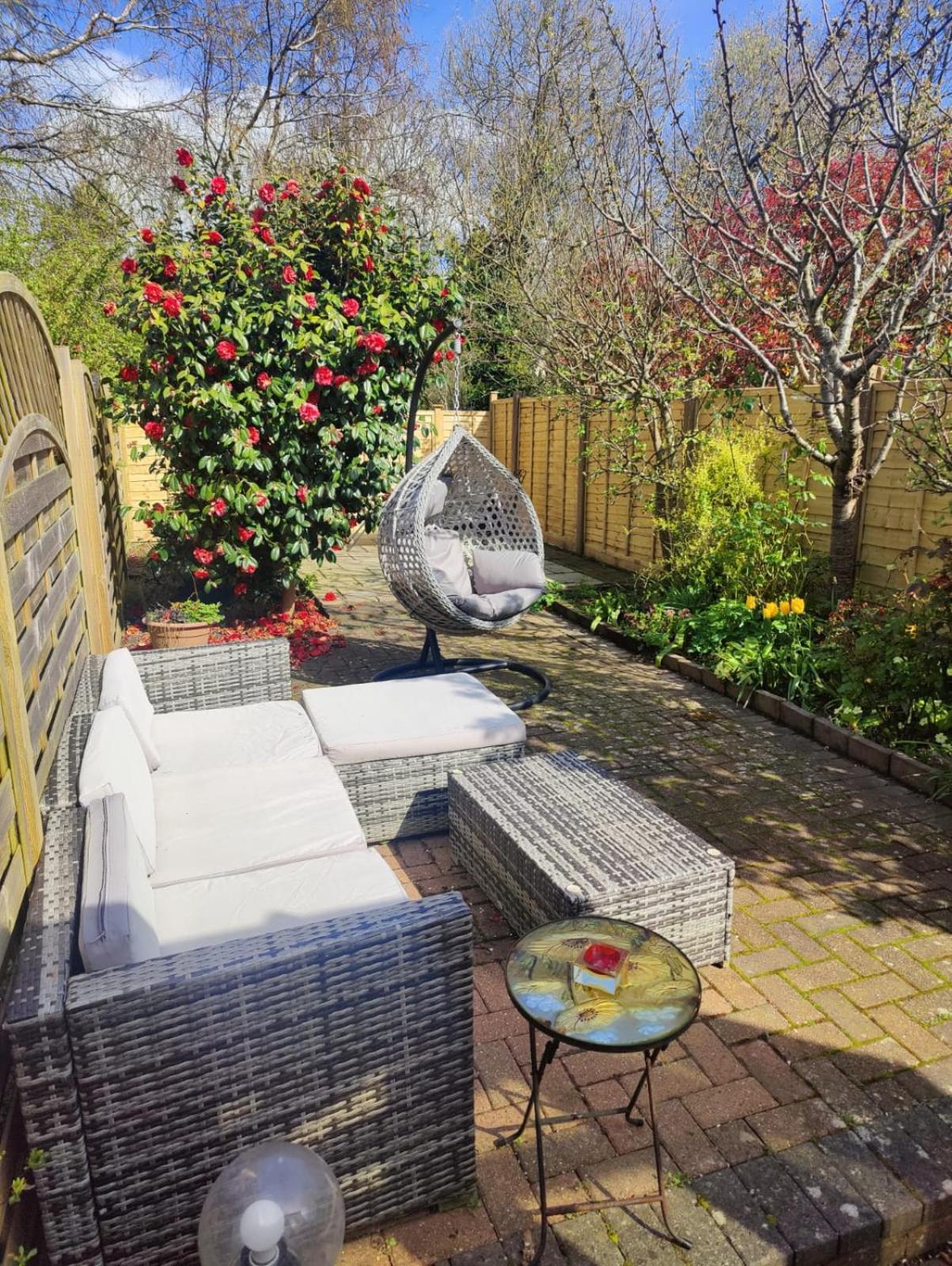 Beautiful Bexhill Cottage With Garden 3 Mins Walk To Beach المظهر الخارجي الصورة