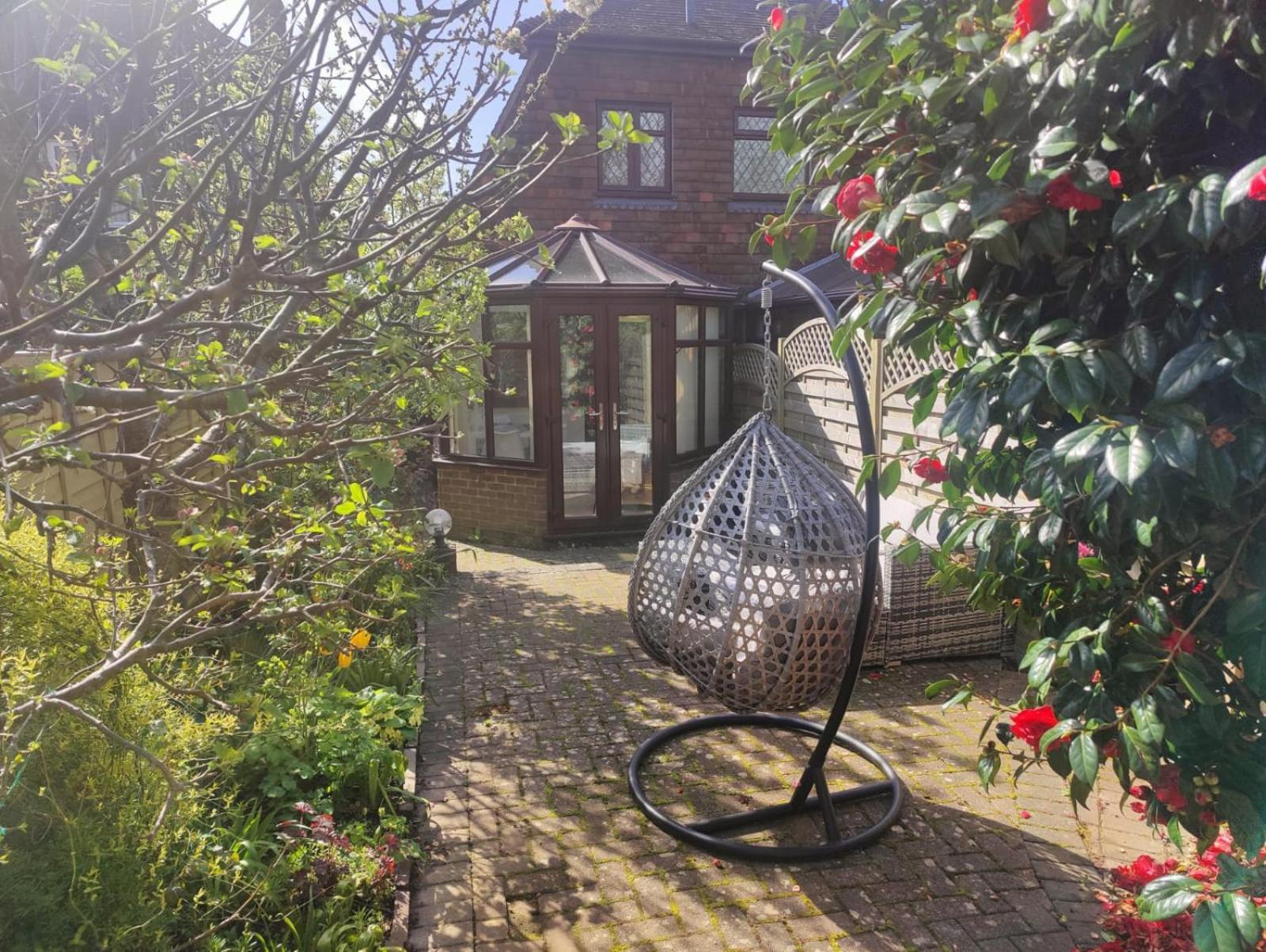 Beautiful Bexhill Cottage With Garden 3 Mins Walk To Beach المظهر الخارجي الصورة