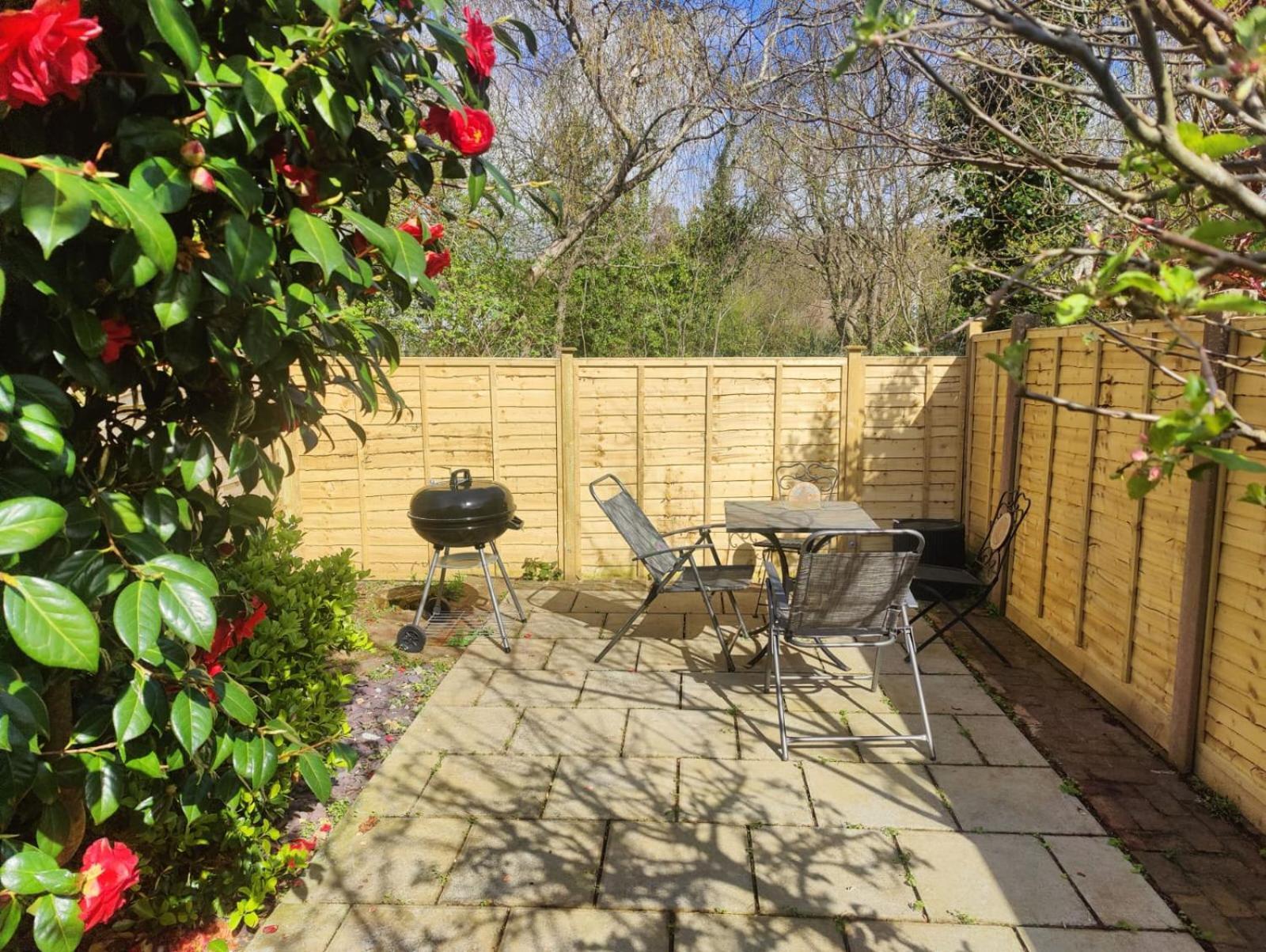 Beautiful Bexhill Cottage With Garden 3 Mins Walk To Beach المظهر الخارجي الصورة